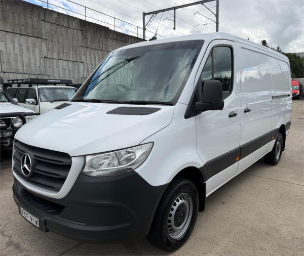 2023 Mercedes-Benz Sprinter VS30 417 Transfer image