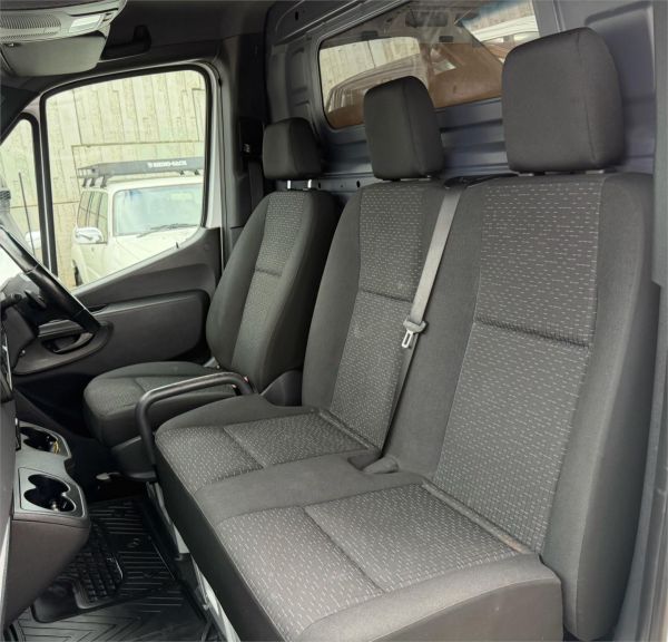 2023 Mercedes-Benz Sprinter VS30 417 Transfer image