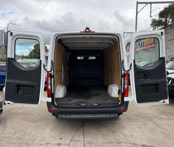 2023 Mercedes-Benz Sprinter VS30 417 Transfer image