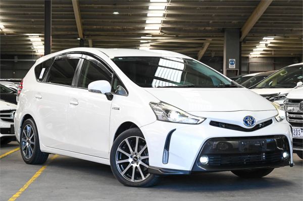 2015 Toyota Prius Alpha Wagon ZVW40 G Touring image