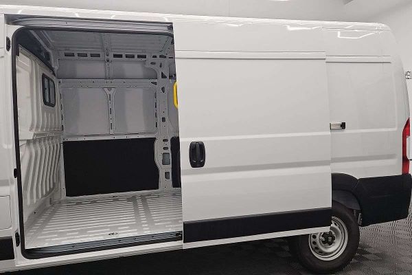 2026 Fiat Ducato Series 2 LWB Mid Roof image