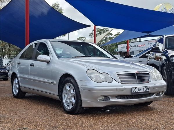 2004 Mercedes-Benz C-Class W203 C200K Classic image