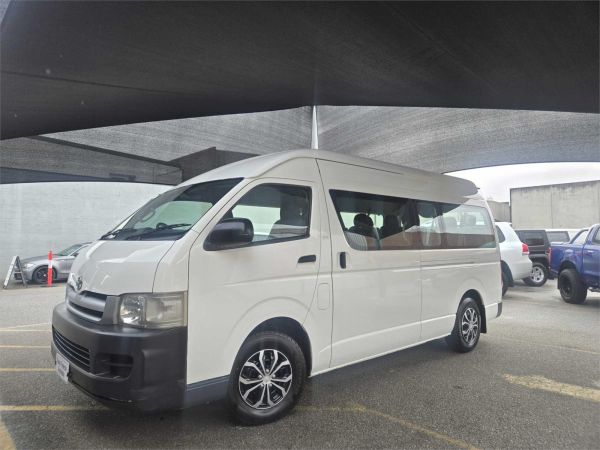 2006 Toyota Hiace TRH223R Commuter image