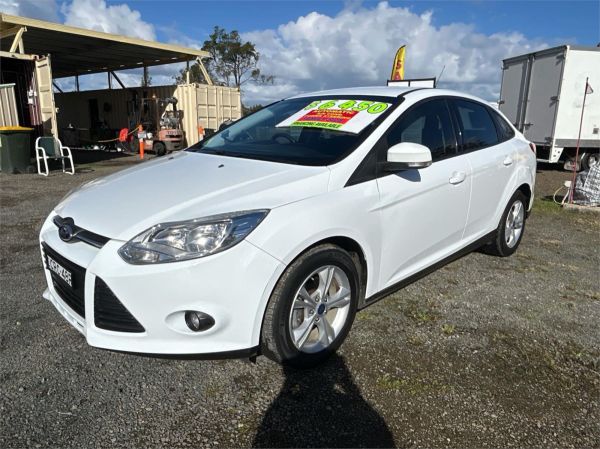 2013 FORD FOCUS 4D SEDAN LW MK2 TREND image