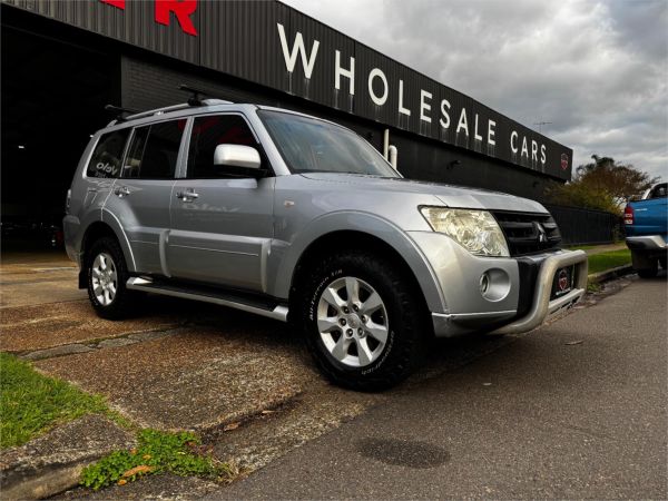 2010 Mitsubishi Pajero NT GLX image