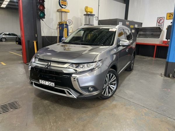 2019 Mitsubishi Outlander ZL LS image