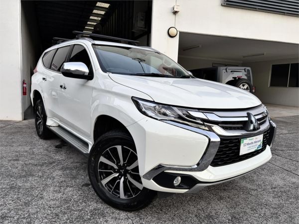 2019 Mitsubishi Pajero Sport QE GLS image