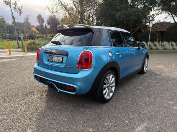 2015 MINI Hatch Hatchback F55 Cooper S image