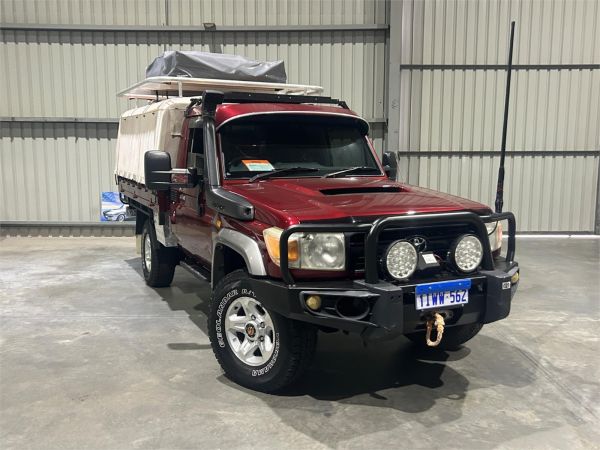 2010 Toyota Landcruiser VDJ79R GX image