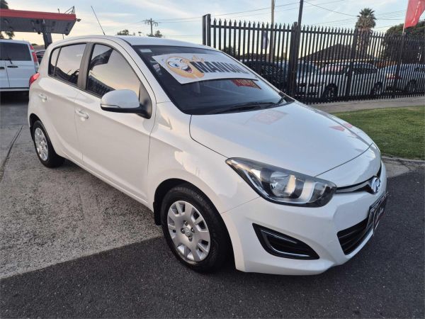 2013 HYUNDAI i20 5D HATCHBACK PB MY14 ACTIVE image