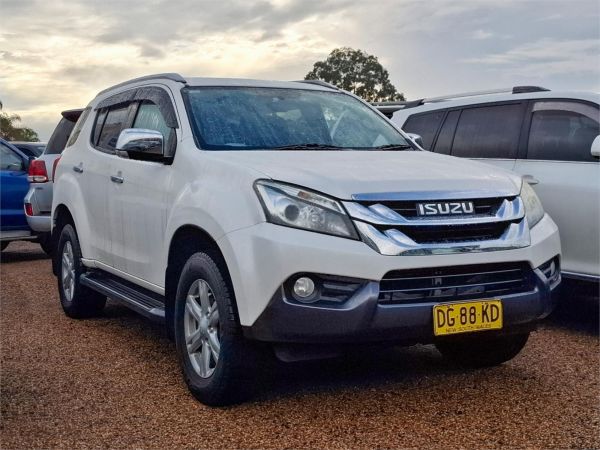 2016 ISUZU MU-X 4D WAGON UC MY15 LS-T (4x2) image