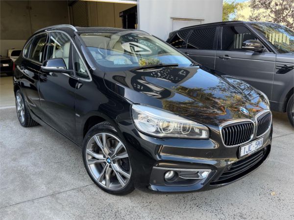 2016 BMW 2 Series Hatchback F45 225i Luxury Line image