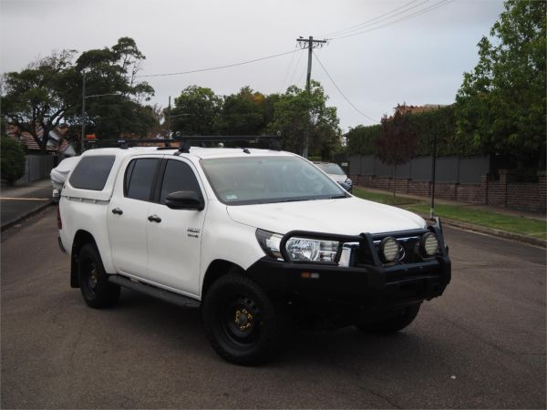 2019 Toyota Hilux GUN126R SR image