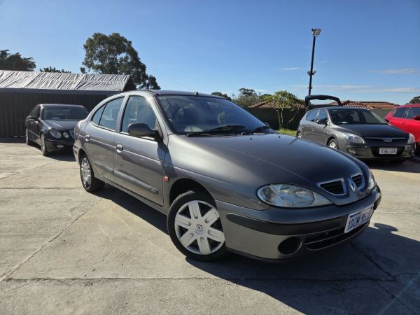 2002 Renault Megane Grey Manual Sedan image