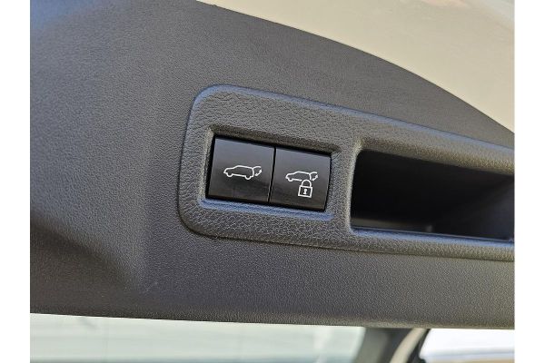 2025 Subaru Solterra EW Touring image