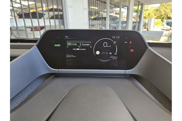 2025 Subaru Solterra EW Touring image