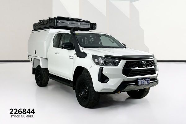 2025 Toyota Hilux GUN126R SR image