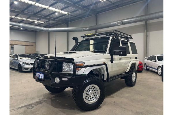 2020 Toyota Landcruiser VDJ76R Workmate image