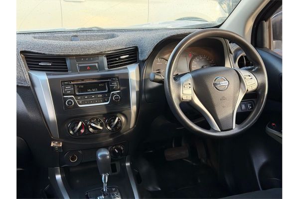 2018 Nissan Navara RX D23 Series 3 4X4 image