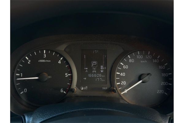 2018 Nissan Navara RX D23 Series 3 4X4 image