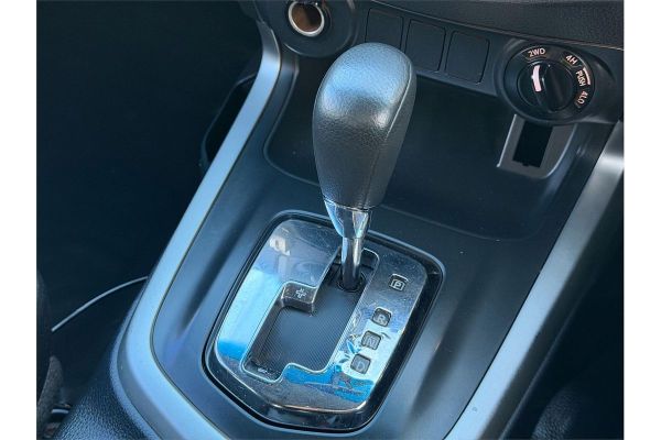 2018 Nissan Navara RX D23 Series 3 4X4 image