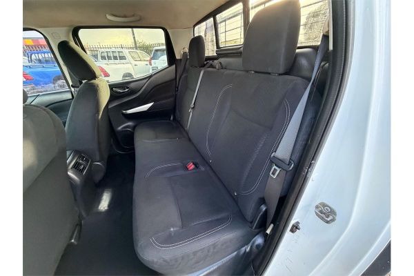 2018 Nissan Navara RX D23 Series 3 4X4 image