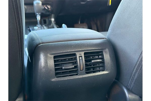 2018 Nissan Navara RX D23 Series 3 4X4 image