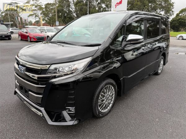 2020 Toyota Noah Wagon ZWR80 Hybrid image