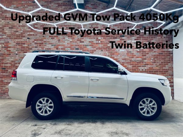 2016 Toyota Landcruiser VDJ200R Sahara image