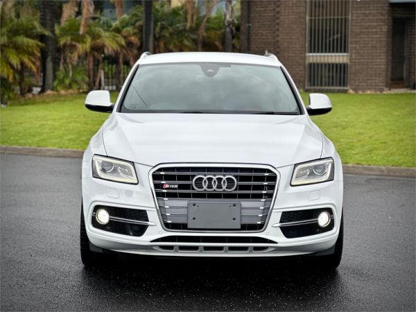 2014 Audi SQ5 Wagon 8R image