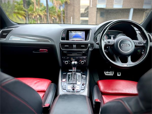 2014 Audi SQ5 Wagon 8R image
