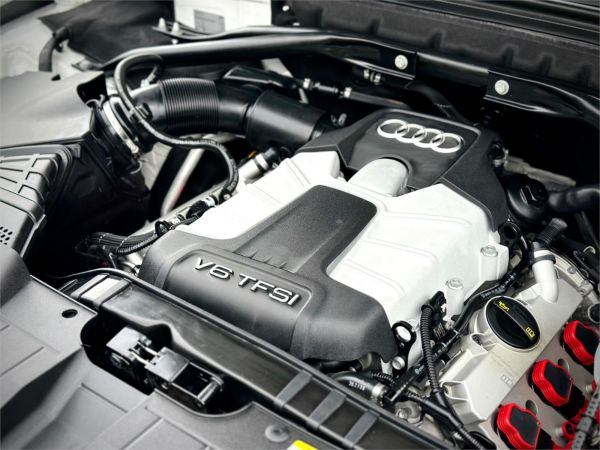 2014 Audi SQ5 Wagon 8R image