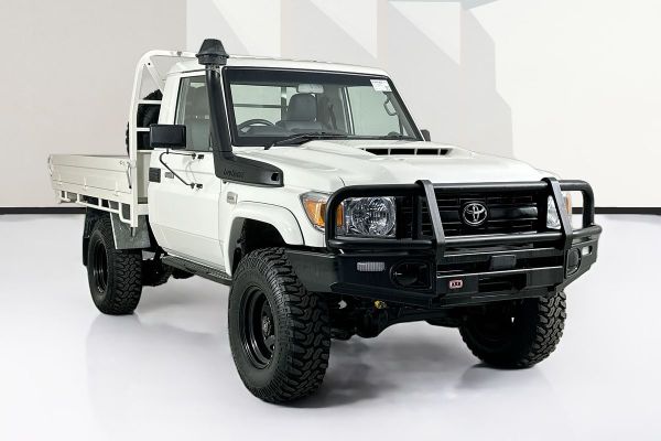 2018 Toyota Landcruiser VDJ79R Workmate image