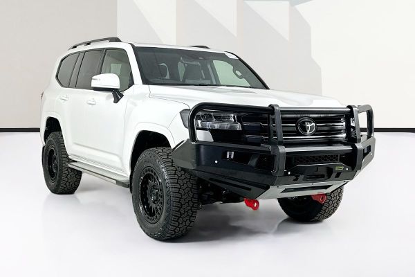 2024 Toyota Landcruiser FJA300R GXL image