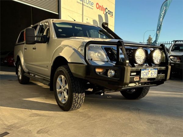 2013 Nissan Navara D40 ST-X image