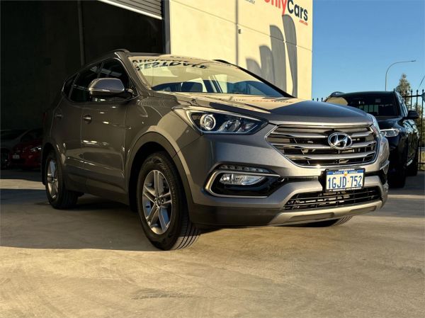 2017 Hyundai Santa Fe DM Series II Active image