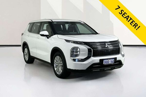 2022 Mitsubishi Outlander ZM ES image