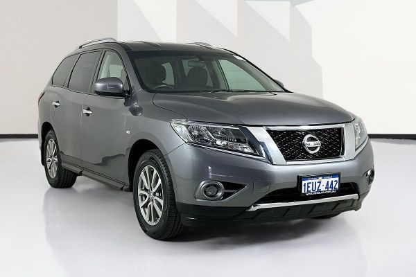 2015 Nissan Pathfinder R52 ST image