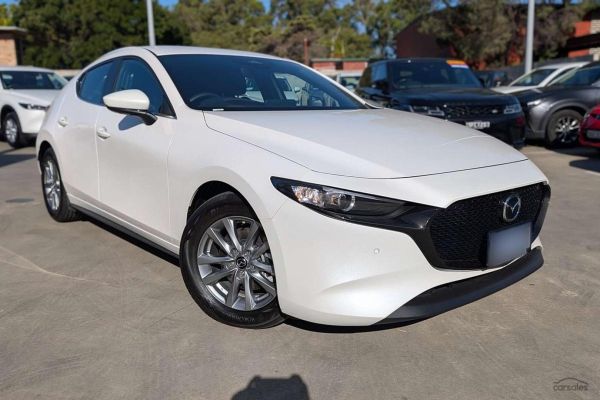 2025 Mazda 3 BP Series G20 Pure image