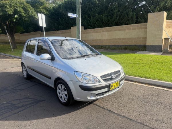 2010 HYUNDAI GETZ 5D HATCHBACK TB MY09 SX image