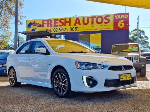 2017 Mitsubishi Lancer CF ES Sport image