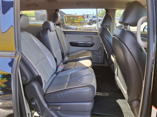 2016 Kia Carnival Wagon YP MY16 SLi image