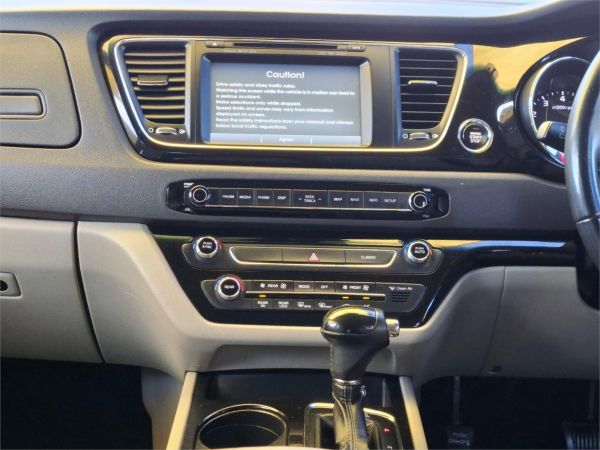 2016 Kia Carnival Wagon YP MY16 SLi image
