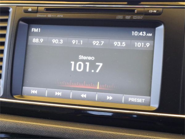 2016 Kia Carnival Wagon YP MY16 SLi image