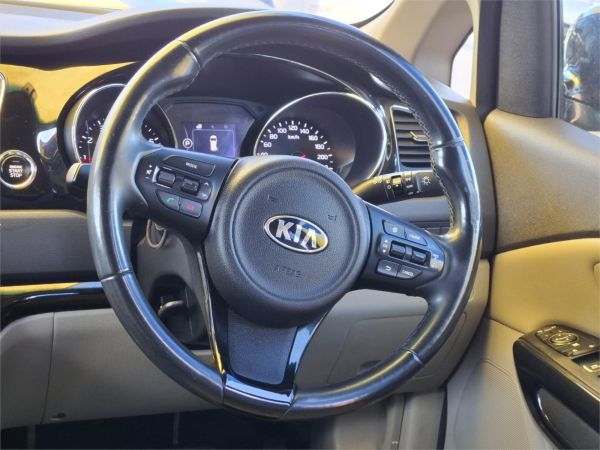 2016 Kia Carnival Wagon YP MY16 SLi image