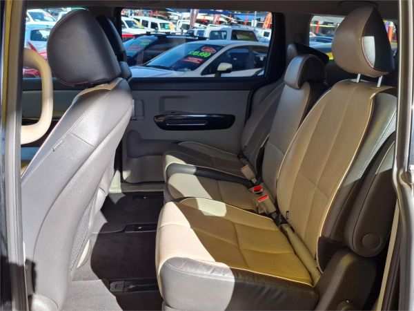 2016 Kia Carnival Wagon YP MY16 SLi image