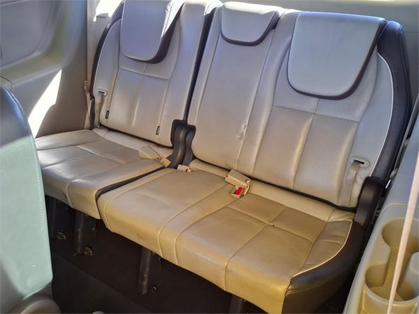 2016 Kia Carnival Wagon YP MY16 SLi image