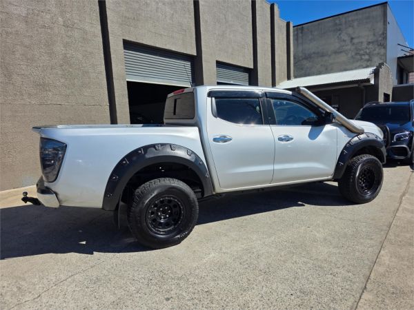 2015 Nissan Navara Utility D23 ST image