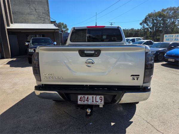2015 Nissan Navara Utility D23 ST image