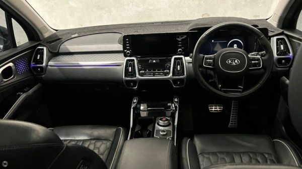 2020 Kia SORENTO Wagon image